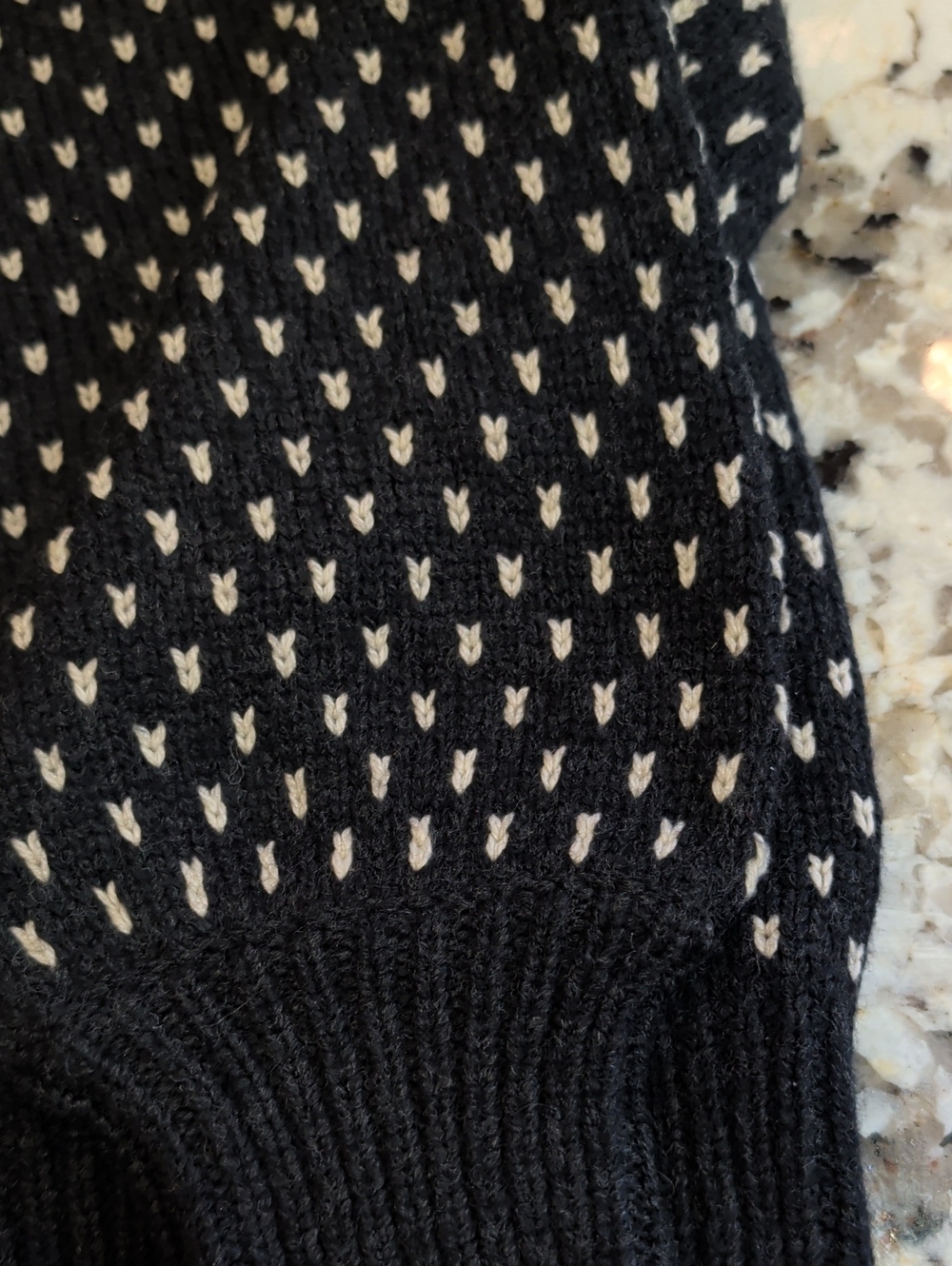 Beautiful MARINE LAYER Alma Puff Sleeve Sweater With Black With White Accents - Picture 4 of 11